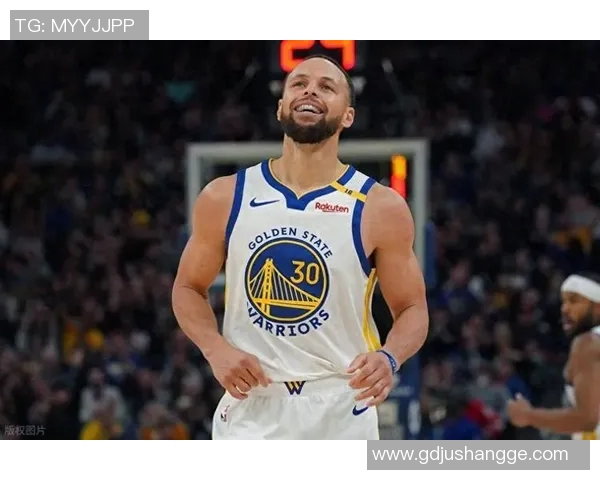 姚明与库里相聚篮球盛宴共同探讨未来发展与友谊的深厚情谊 姚明与库里相聚篮球盛宴共同探讨未来发展与友谊的深厚情谊