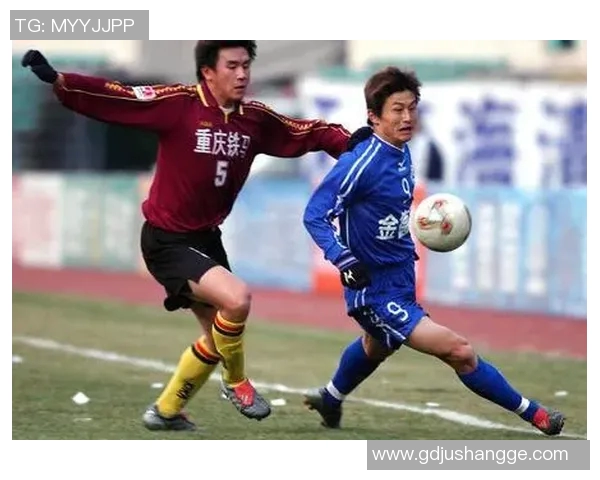 足球明星胡云峰精彩瞬间高清图片集锦展示他的风采与魅力