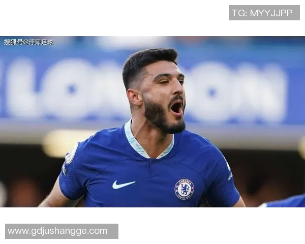 切尔西足球明星手机壳热销让你随时随地展现球迷风采