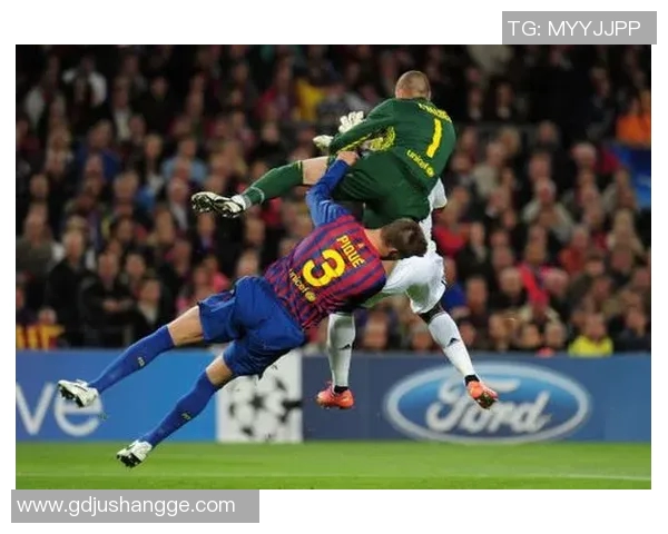 足球明星受伤瞬间的真实记录与背后故事的深度剖析